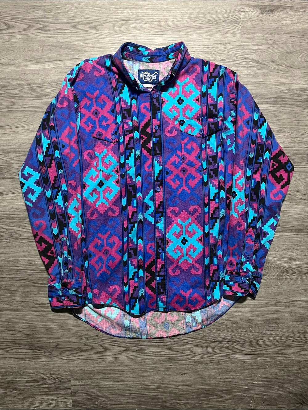 Vintage 90s Wrangler Aztec rodeo western purple button up dress shirt medium